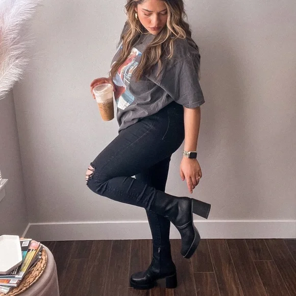 gimmie more platform boots - Picture 10 of 11